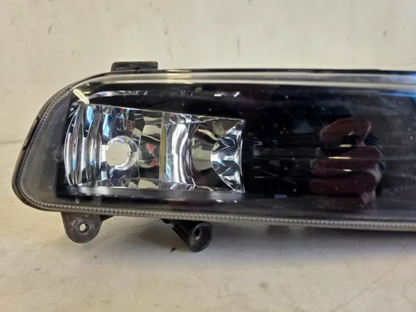 Faro Halógeno Derecho VW Passat B7 OEM HMM4M45M5MM5 image 3
