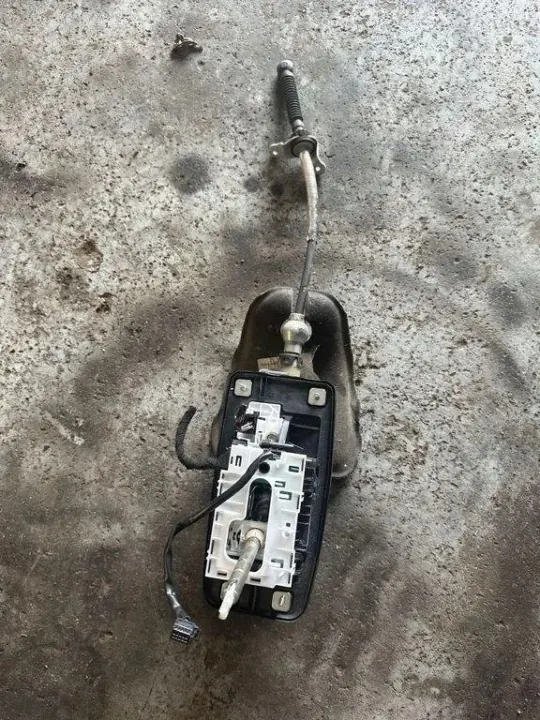 Audi A5 8T3 vaihteiston mekanismi OEM 8K2713041AL image 2