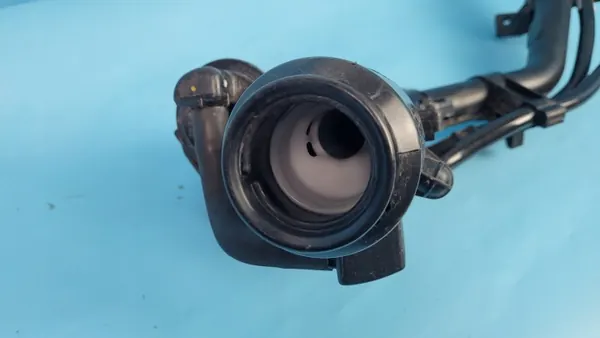 KIA SPORTAGE V Polttoaineputki OEM 31030-R2000 image 10