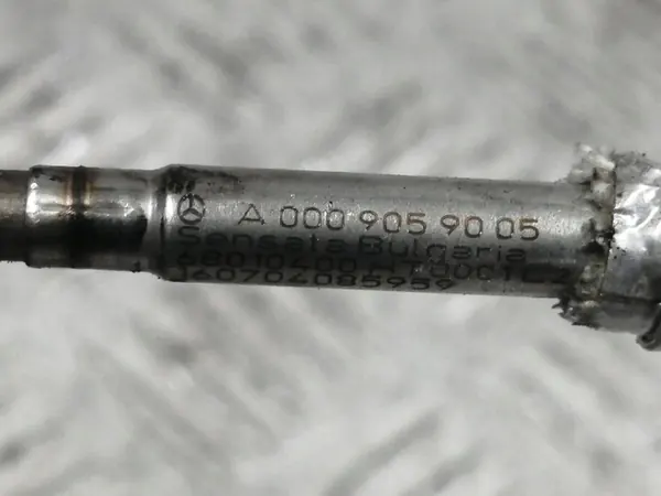 Sensor de temperatura de escape Mercedes-Benz OE A0009059005 image 2