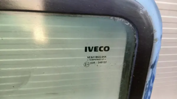 Rechter carrosserieglas OEM VOLVOMAR-137252 voor Iveco Daily image 3