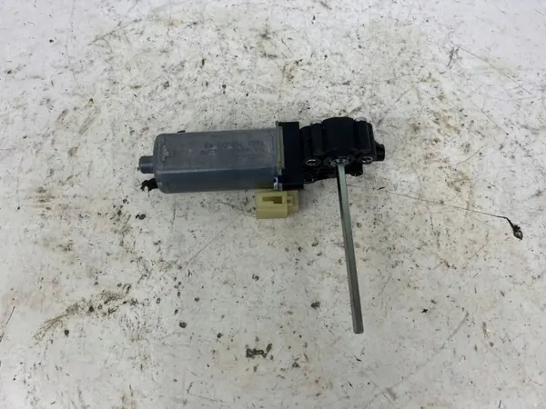 Tesla Model X Sitzmotor OEM AG155967A1 - Gebraucht image 5