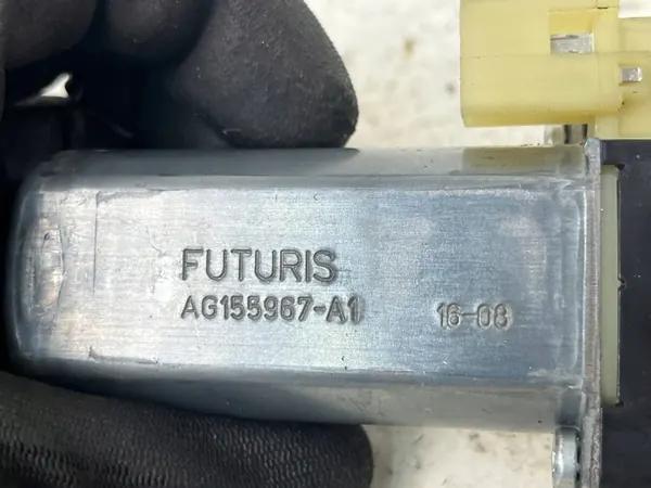 Tesla Model X Sitzmotor OEM AG155967A1 - Gebraucht image 6