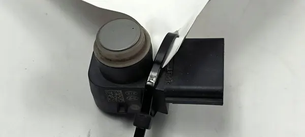 Sensor de aparcamiento KIA Stinger OEM 95720J5310 - Usado image 2