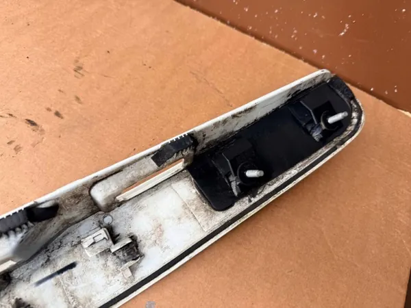 Nissan Qashqai 2007 Takakilven Valo OEM 90810JD0 image 8