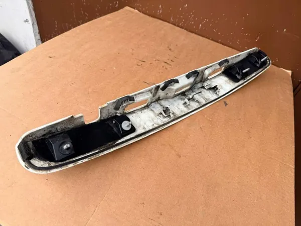 Nissan Qashqai 2007 Takakilven Valo OEM 90810JD0 image 9