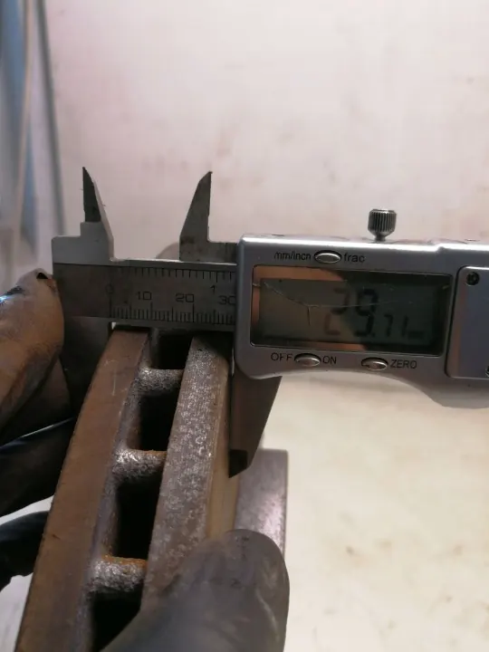 Gebrauchte Audi OE Vorderbremsscheibe OEM ARA198846 image 3