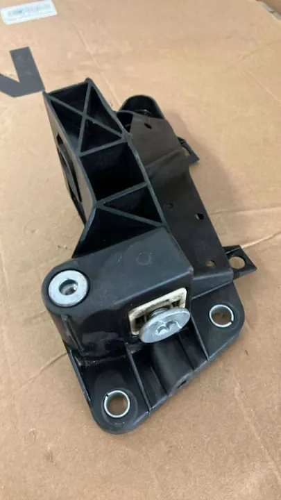 CHRYSLER PACIFICA 2021 Soporte de Radiador Superior Derecho 68292238AB image 2