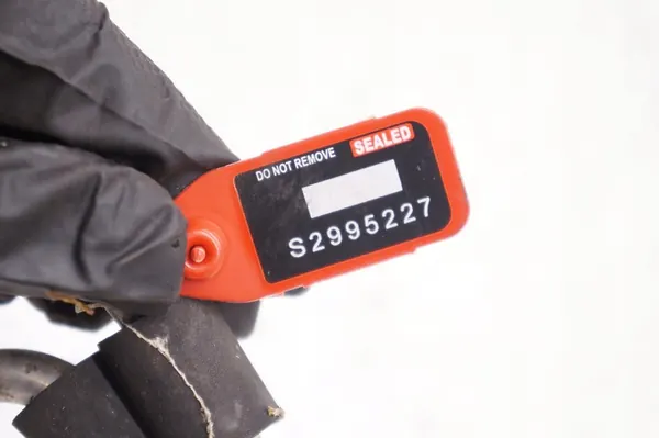 Enfriador de aceite Volvo XC70 II V70 III S80 II image 4