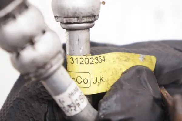 Enfriador de aceite Volvo XC70 II V70 III S80 II image 5