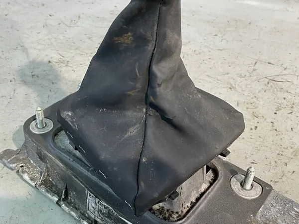 Manuaalivaihteiston valitsinsarja SEAT Ibiza IV 1.4 16V image 5