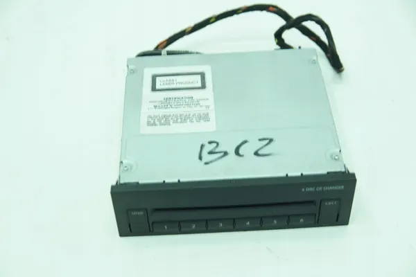 Trocador CD Bentley OEM 3W0035110 - Usado image 2