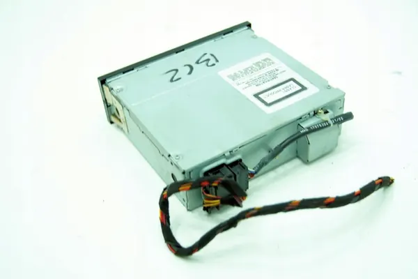 Trocador CD Bentley OEM 3W0035110 - Usado image 3