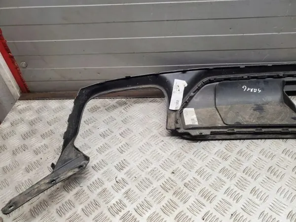 Audi Q8 2021 Bakre Stötfångarstrimma OEM 4M8807521D image 4