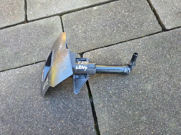 BMW1 F20 F21 Linker Ruitensproeier + Steun 7272581 7275657 image 2