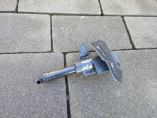 BMW1 F20 F21 Linker Ruitensproeier + Steun 7272581 7275657 image 3