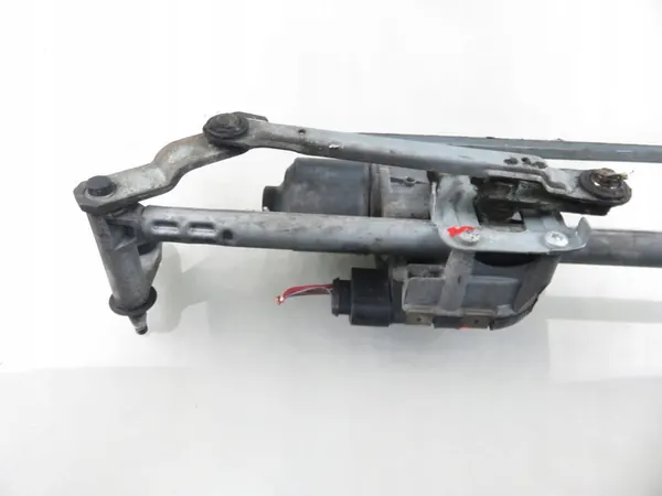 Etupyyhkijän mekanismi VW Golf VI 2008-2013 image 4