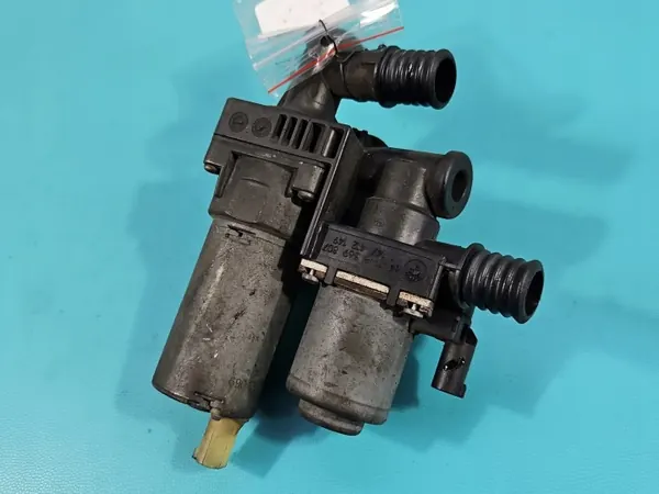 Wasserventil OEM 8369807 für BMW X3 E83 image 2
