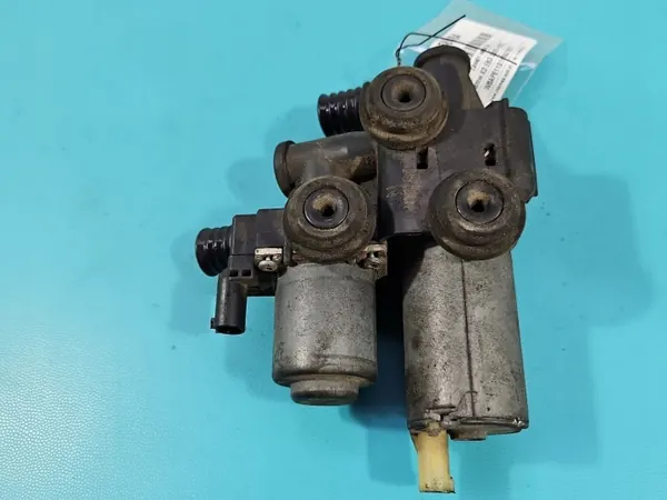 Wasserventil OEM 8369807 für BMW X3 E83 image 4