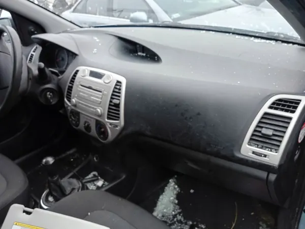 HYUNDAI I20 1 instrumentpanel 08-14 5 dörrar image 7