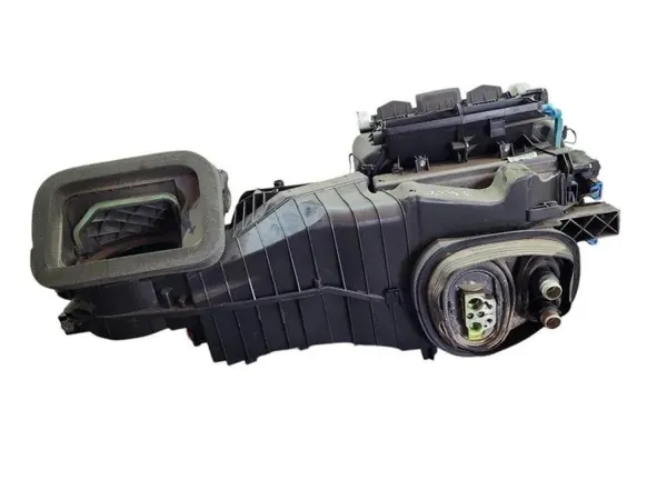 Lämmittimen kotelo OEM 1Z1820003EH Skoda Octavia II image 2