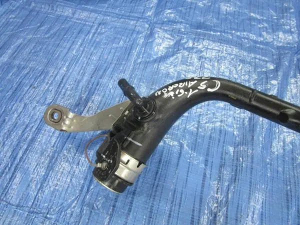 OEM 4x4OE000630 Cuello de Llenado para Citroen C5 Aircross image 4