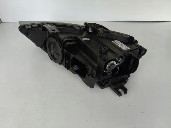 Faros Derecho Audi Q3 8U 14- Lift Xenon LED image 4