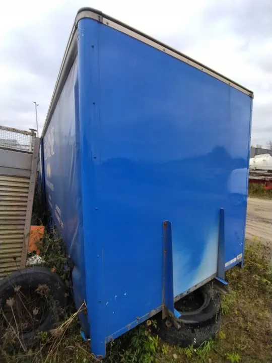 Bâche de conteneur Iveco d'occasion OEM PLANDEKA image 4