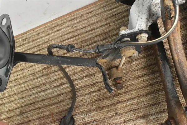 Mozzo Direzionale Posteriore Destro 2WD Audi Q3 8U Tiguan 5N OEM image 7