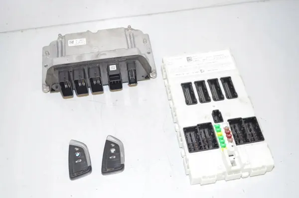 BMW Moottorinohjain DME BDC OEM 6825531 image 2