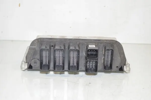 BMW Moottorinohjain DME BDC OEM 6825531 image 7