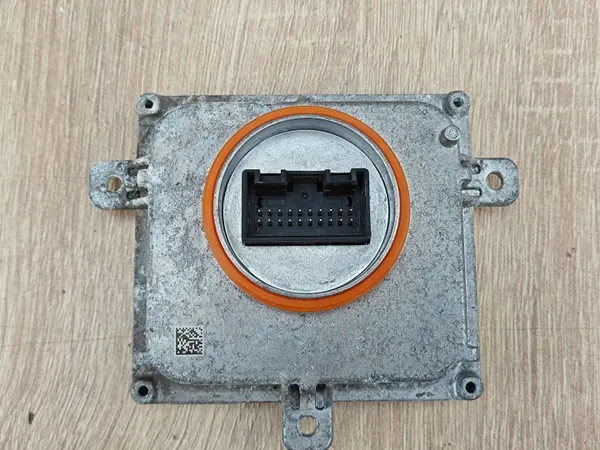 Module convertisseur LED OEM 4G0907397Q pour Audi A6 C7 image 3