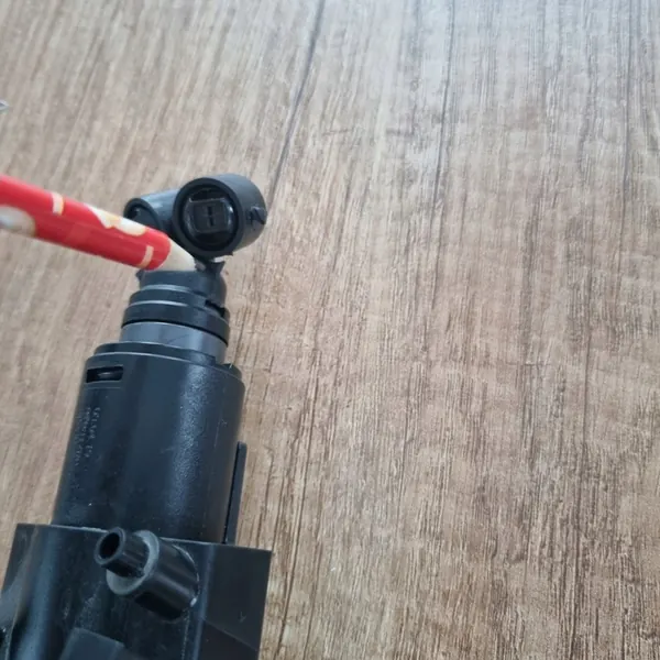 FORD KUGA KOPLAMPWASSER RECHTS GV41-13L014-AE image 2