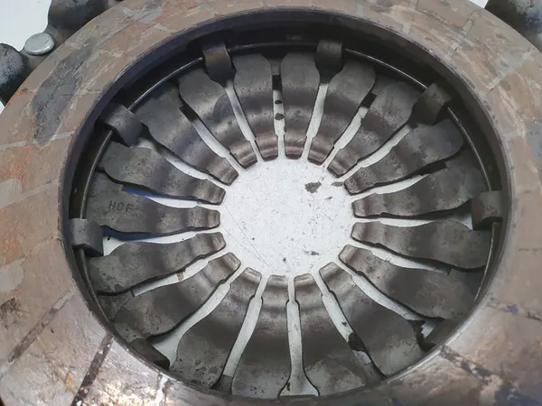 Kytkinlevy ja painelaakeri Nissan Micra K13 1.2 image 5