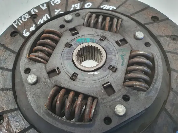 Kytkinlevy ja painelaakeri Nissan Micra K13 1.2 image 8