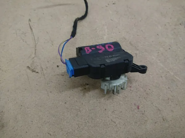 Verwarmingsmotor OEM 0132801336 voor Volkswagen Touran I image 3
