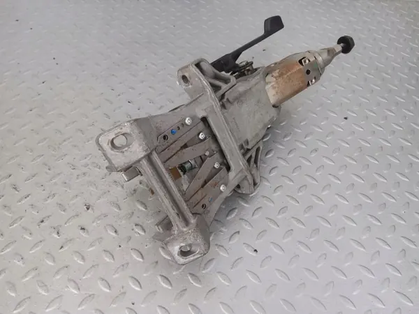 Ohjauspyöräakseli Ford Mustang VI 2016 OEM FR3C3C529AD image 3