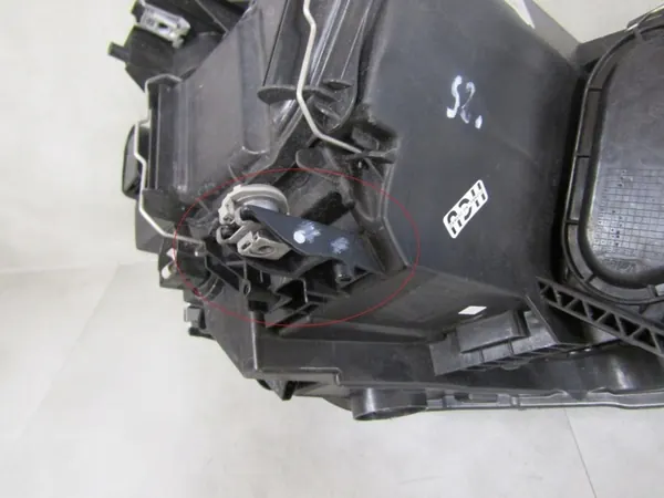 Farol dianteiro Volkswagen Sportsvan ES 2018-2020 OEM 517941005D image 4