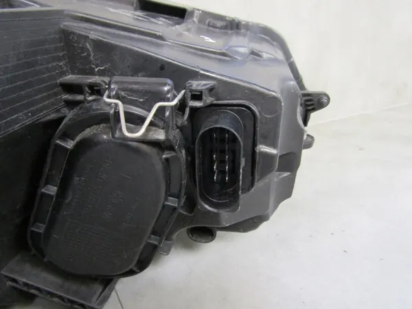 Farol dianteiro Volkswagen Sportsvan ES 2018-2020 OEM 517941005D image 5