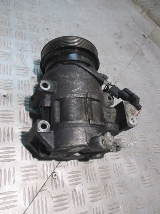 KIA Carens II 2.0 CRDI Ilmastointikompressori image 4