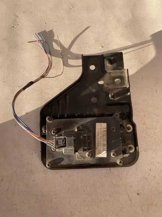 Radar Distronic Lexus LS 4 OEM 88210-50011 (2006-2009) image 3