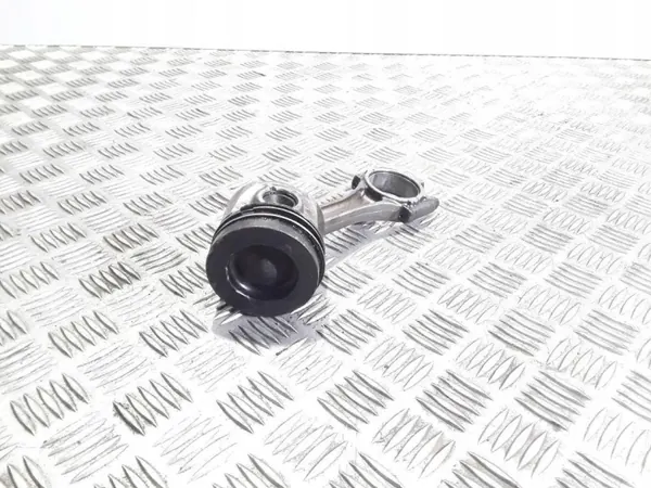 Piston OEM 034140910 pour Skoda Roomster 1.6L Diesel image 2