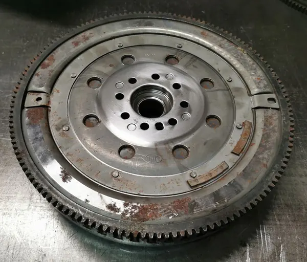 LUK 415 0140 10 Volante de Dupla Massa Peugeot 406/607/C5 2 image 3