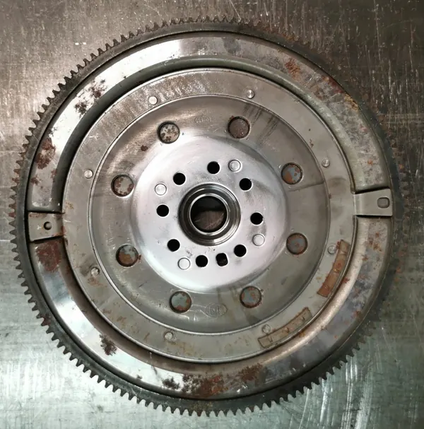 LUK 415 0140 10 Volante de Dupla Massa Peugeot 406/607/C5 2 image 4