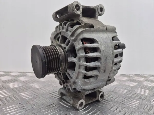 Mercedes SLK R172 Vaihtovirtageneraattori 1.8L image 4