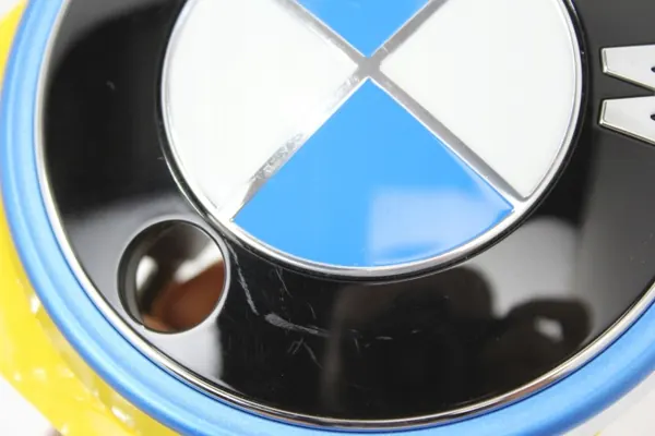 OEM 9465158 Emblema porta-bagagens câmara para BMW G26 i4 image 4