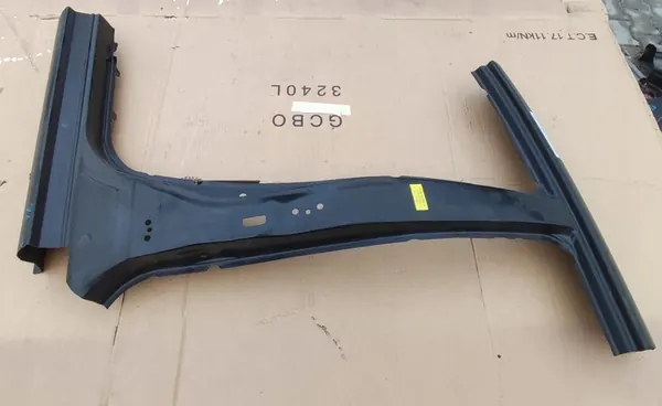 Revestimento do pilar B esquerdo Toyota Auris II 61312-02261 image 2