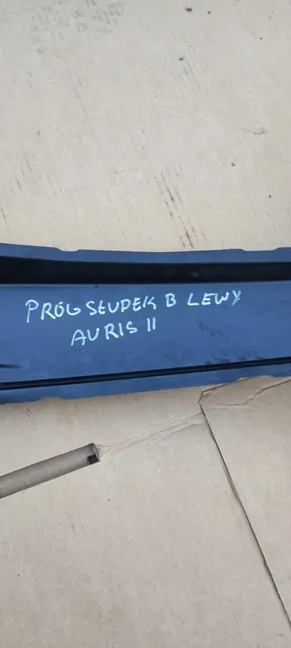 Revestimento do pilar B esquerdo Toyota Auris II 61312-02261 image 8