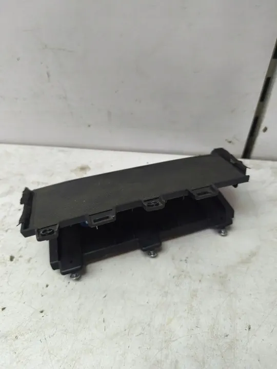 USB-Zigarettenanzünder-Abdeckung OEM 95121G6000 für Rio IV image 4