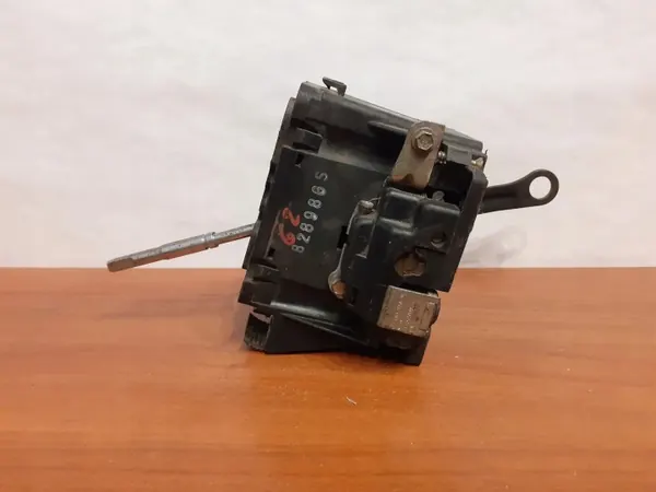 Levier de sélection de vitesses OEM A2022670137 Mercedes W208 image 3